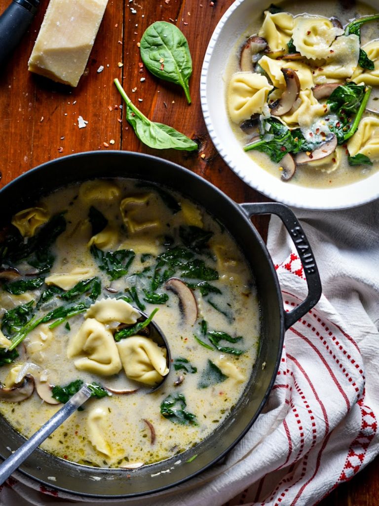 Spinach and Mushroom Tortellini Soup