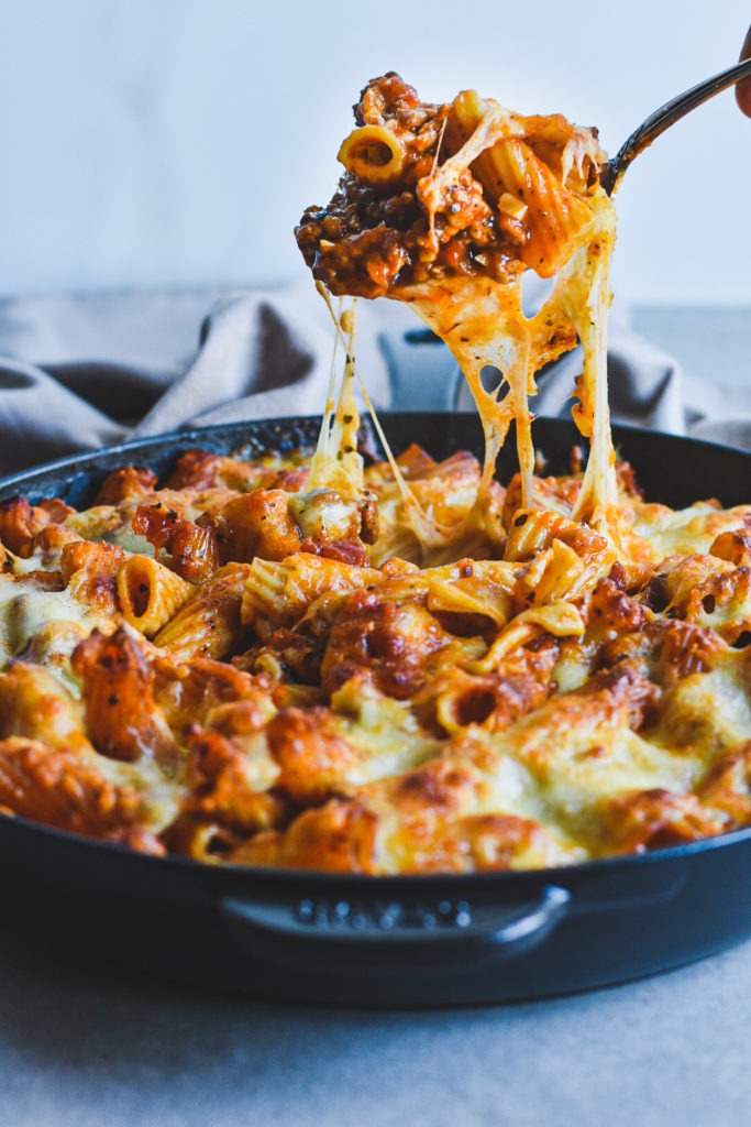 Easy Cheesy Baked Rigatoni Pasta