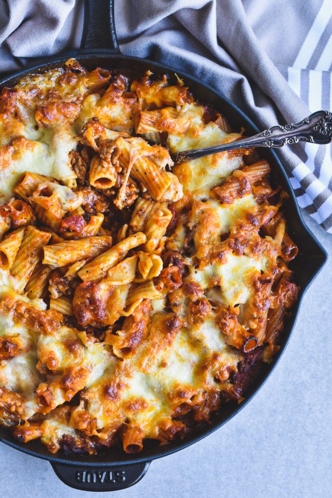 Easy Cheesy Baked Rigatoni Pasta