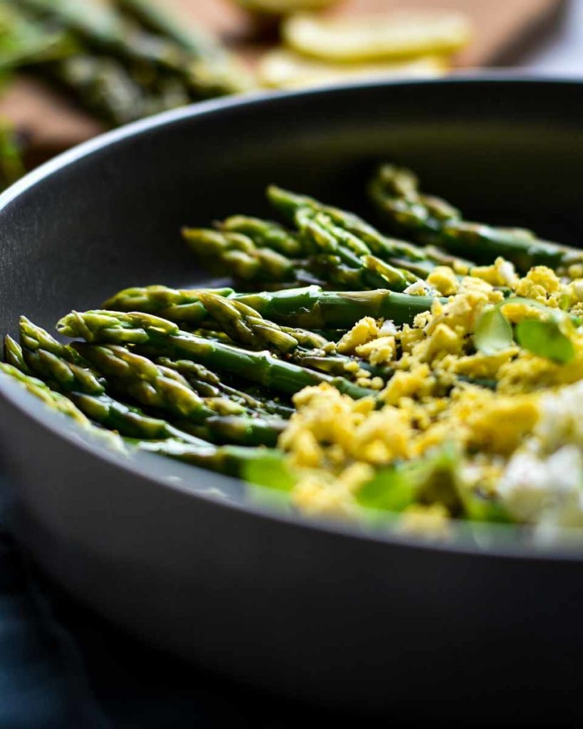 Elegant Asparagus Mimosa Salad