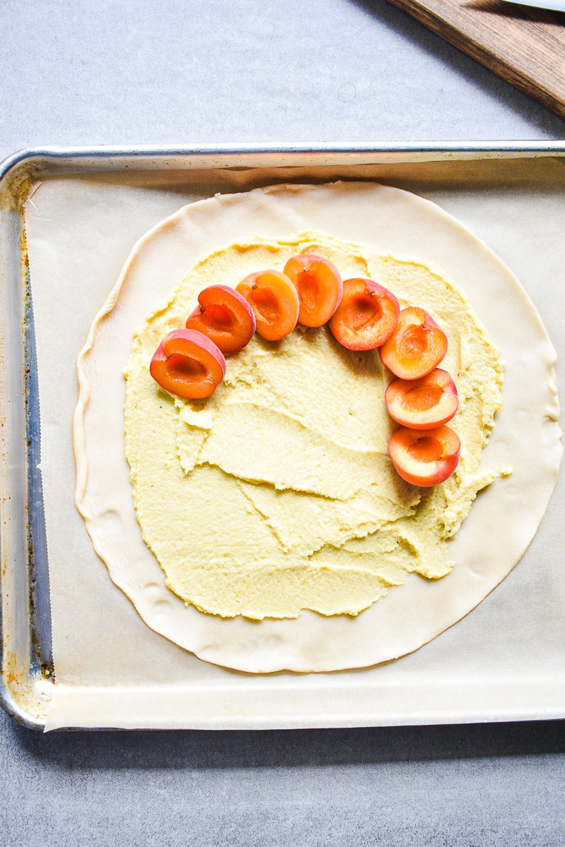 Elegant Apricot Galette with Almond Cream