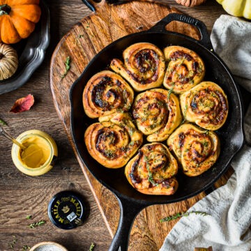 Savory Prosciutto and Cheese Rolls